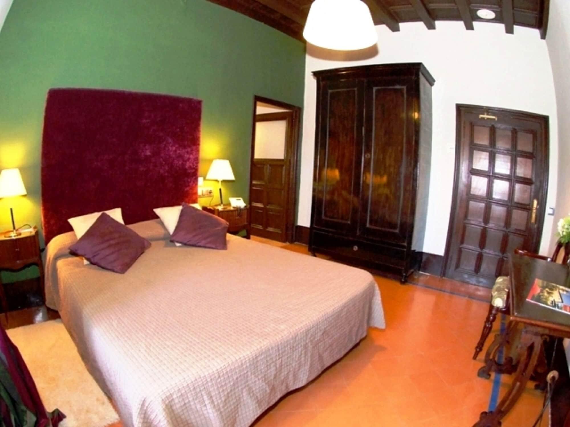 Rvhotels Palau Lo Mirador Torroella de Montgrí Esterno foto