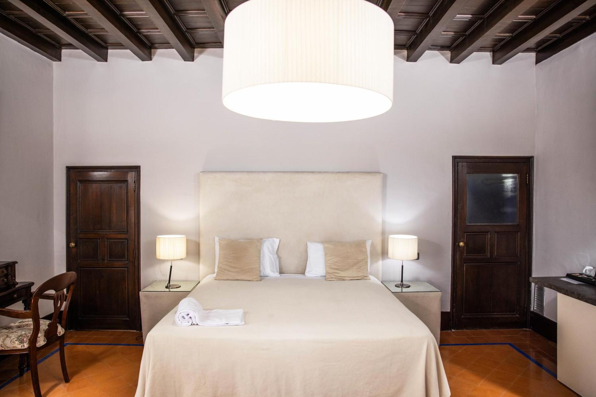 Rvhotels Palau Lo Mirador Torroella de Montgrí Esterno foto