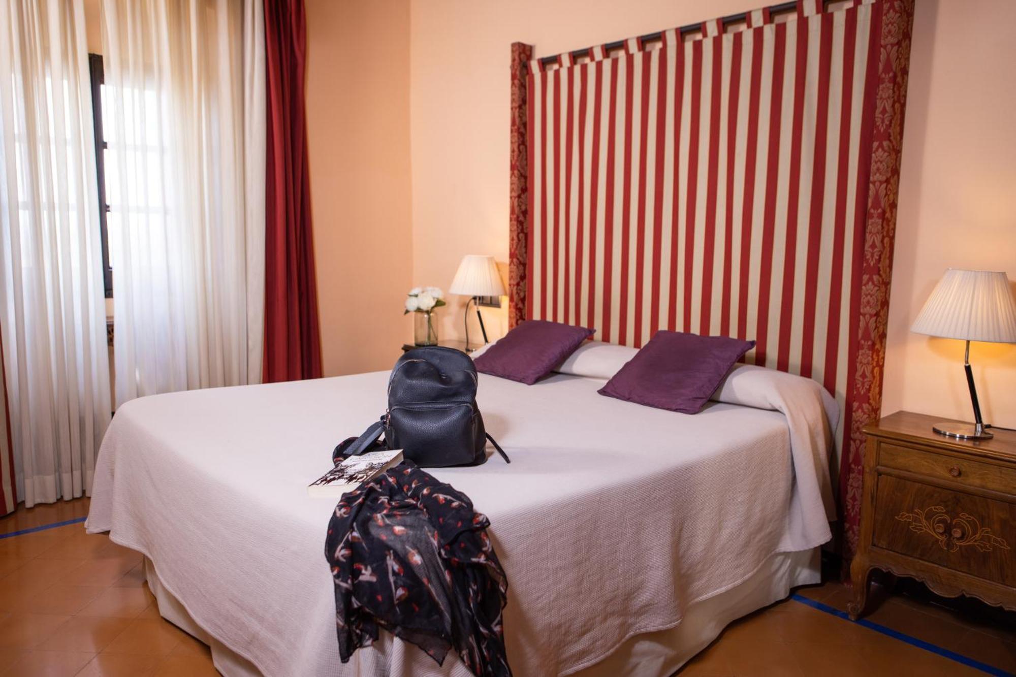 Rvhotels Palau Lo Mirador Torroella de Montgrí Camera foto